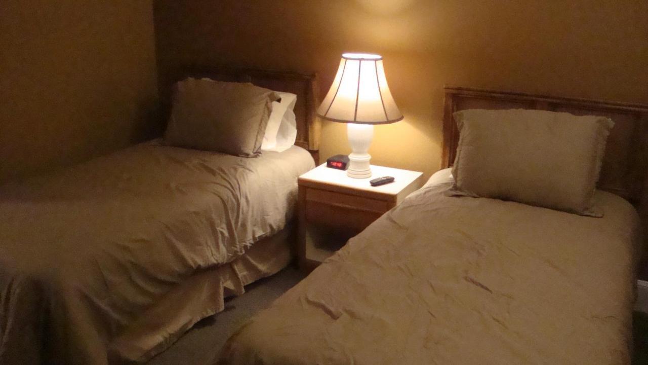Snow Creek Inn West Dover Eksteriør billede