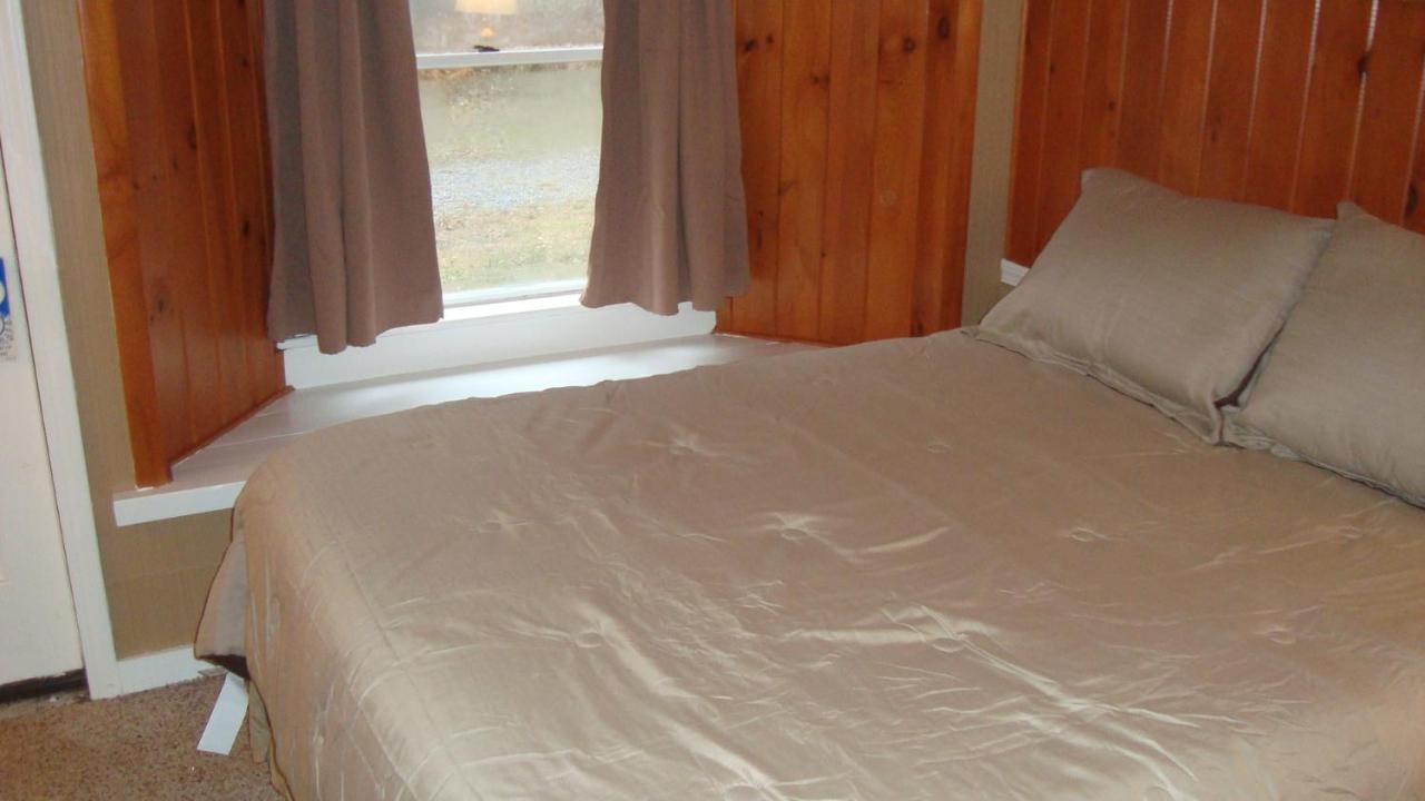 Snow Creek Inn West Dover Eksteriør billede