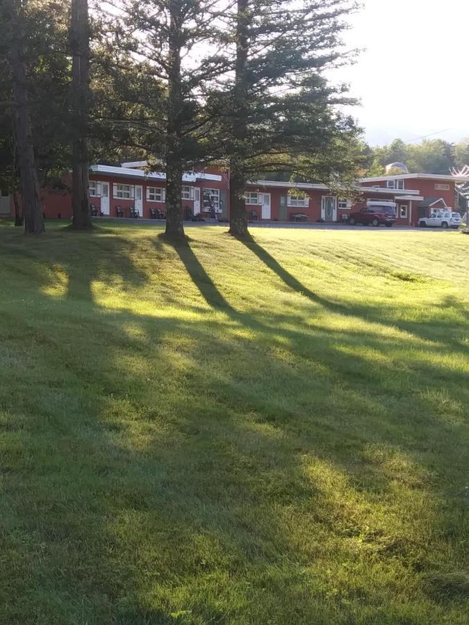 Snow Creek Inn West Dover Eksteriør billede